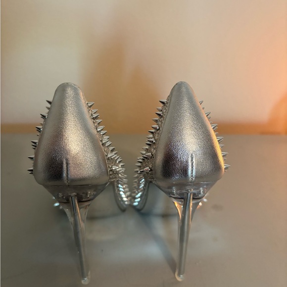 Steve Madden Various Clear Rhinestones Studded Pump - Picture 3 of 7